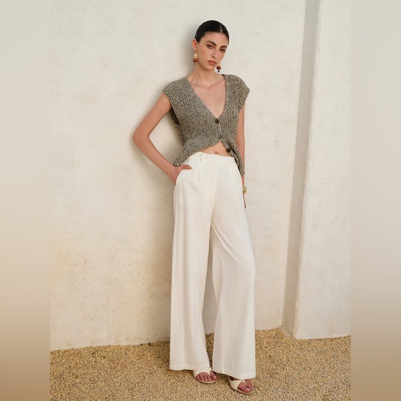 Commense Cream Pleated Trousers - Size M - Picture 3 of 10